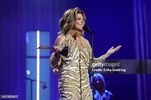 Poet's Award Honoree Shania Twain speaks onstage during the 15th Annual Academy Of Country Music Honors at Ryman Auditorium on August 24, 2022 in...