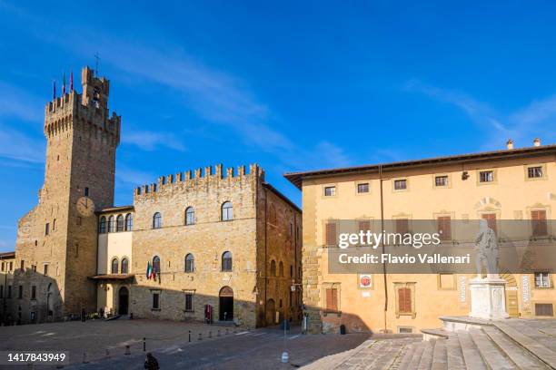 palazzo dei priori, rathaus von arezzo - toskana - volterra stock-fotos und bilder