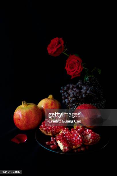 red - red grape stockfoto's en -beelden