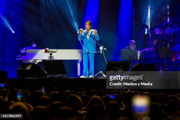 Brazilian singer Roberto Carlos performing during a concert at Arena Monterrey on August 24, 2022 in Monterrey, Mexico.