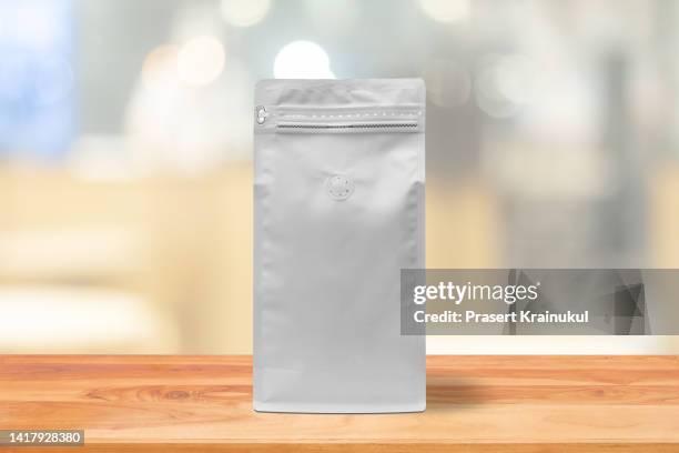 mockup coffee bag - coffee bag stock-fotos und bilder