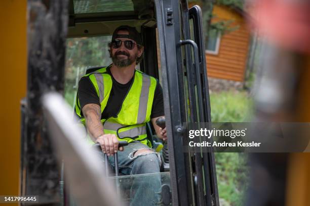 heavy construction equipment - shovel stockfoto's en -beelden