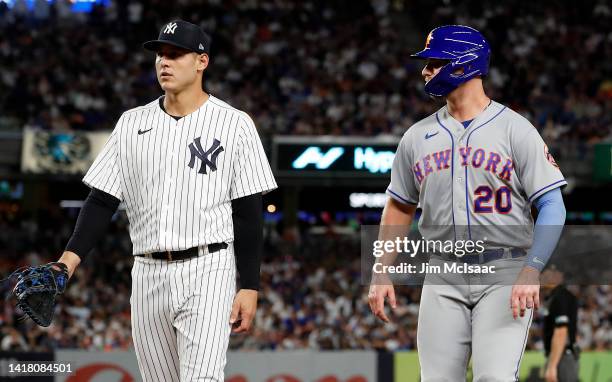 Pete Alonso of the New York Mets in action against Anthony Rizzo of the New York Yankees at Yankee Stadium on August 23, 2022 in New York City. The...