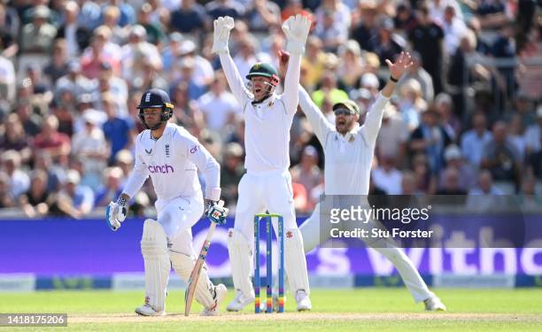 South Africa wicketkeeper Kyle Verreynne appeals for the wicket of Ben Foakes which is given not out after review during day two of the second test...