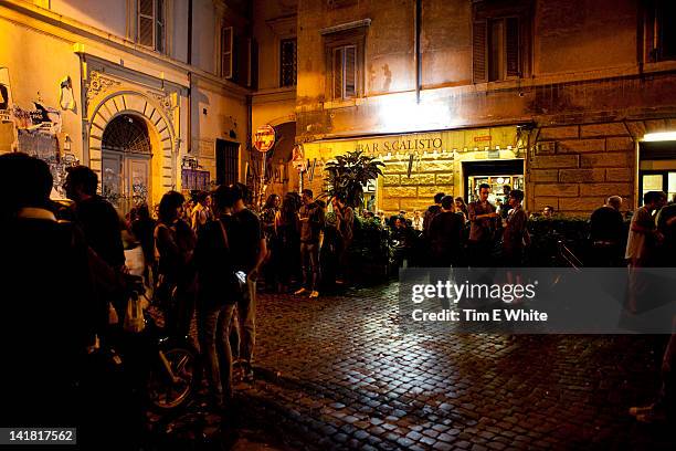 Partin Rome 117 Trastevere Nightlife Stock Photos, High-Res Pictures, and Images ...