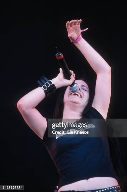 Evanescence, Amy Lee, Pinkpop Festival, Landgraaf, Holland, 9th June 2003.