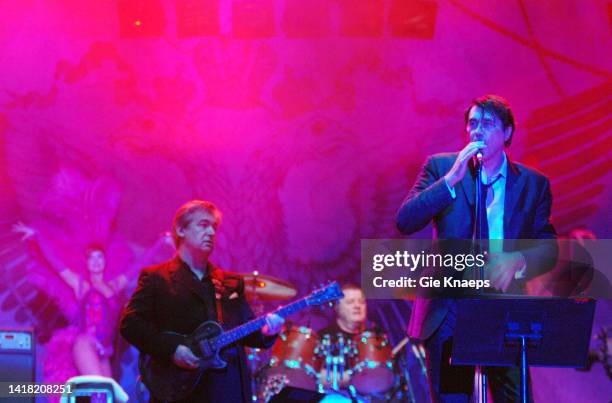 Roxy Music, Bryan Ferry, Paul Thompson, Chris Spedding, dancers with feathers, Suikerrock Festival, Tienen, Belgium, 29th July 2005.