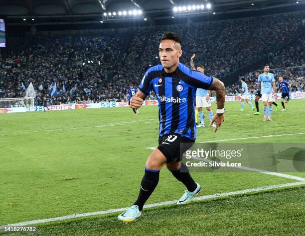 Lautaro Martinez of FC Internazionale celebrates after scoring goal 1-1 during the Serie A match between SS Lazio and FC Internazionale at Stadio...
