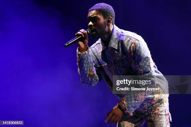 Dave Reading Photos and Premium High Res Pictures - Getty Images