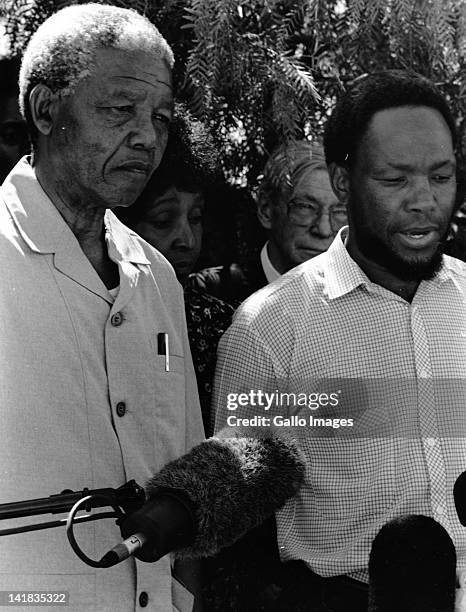 January 13, 1991: Nelson Mandela with Kgalema Motlanthe at Sebokeng Hospital.