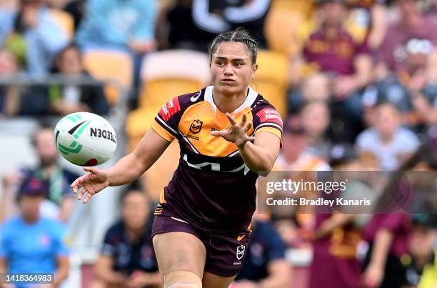 Nita Maynard of the Broncos passes the ball during the round two NRLW match between Brisbane Broncos and Sydney Roosters at Suncorp Stadium, on...