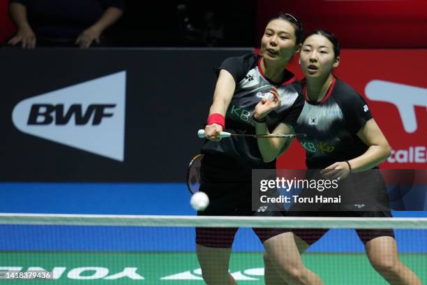 Kim So Yeong and Kong Hee Yong of Korea compete in the Women's Doubles Semi Finals match against Puttita Supajirakul and Sapsiree Taerattanachai of...