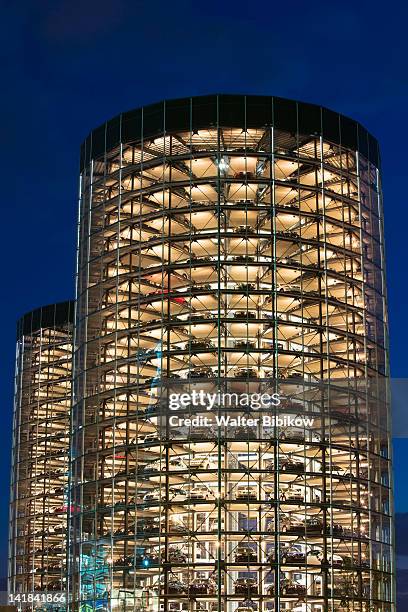 germany, niedersachsen, wolfsburg, autostadt, vw auto towers - volkswagen autostadt stock pictures, royalty-free photos & images