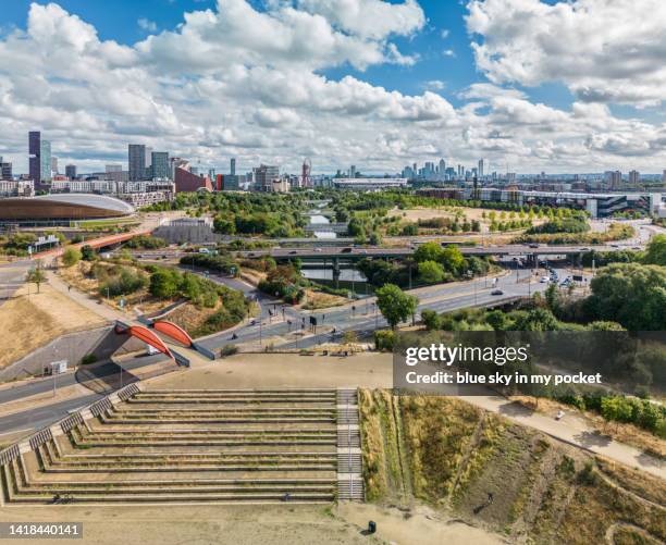 london - elizabeth park on a summer afternoon in 2022 - stratford london fotografías e imágenes de stock