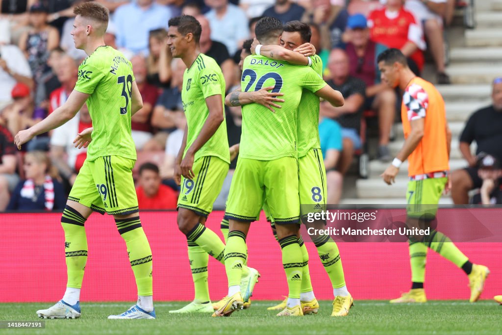 Southampton FC v Manchester United - Premier League