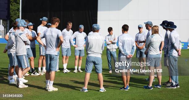 Elite Pathway Coach Richard Dawson talks to the England U19 team during a England U19 Nets Session at The Incora County Ground on August 27, 2022 in...