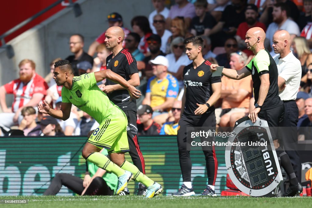 Southampton FC v Manchester United - Premier League