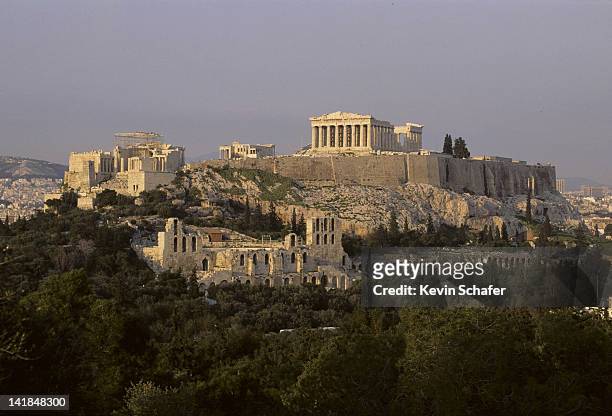 greece. athens. parthenon and acropolis. h - acropolis foto e immagini stock