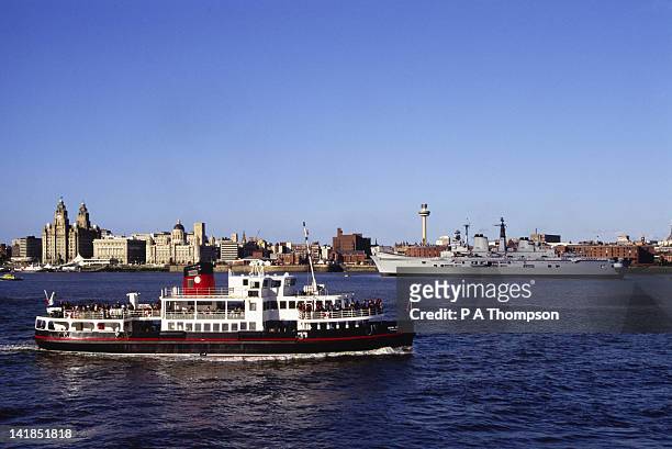 liverpool skyline, aircraft carrier hms invincible, ferry, and river mersey, liverpool, merseyside, england - liverpool skyline stock pictures, royalty-free photos & images
