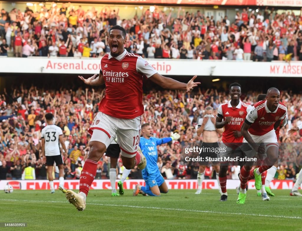 Arsenal FC v Fulham FC - Premier League