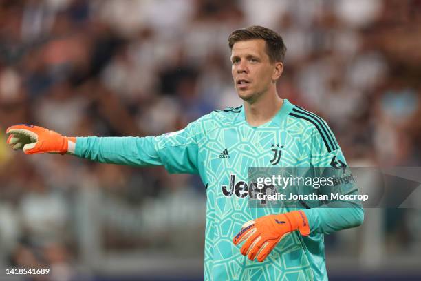 Wojciech Szczesny of Juventus reacts during the Serie A match between Juventus and AS Roma at Allianz Stadium on August 27, 2022 in Turin, Italy.