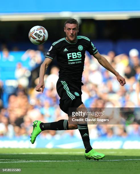 Jamie Vardy of Leicester City watches the ball during the Premier League match between Chelsea FC and Leicester City at Stamford Bridge on August 27,...
