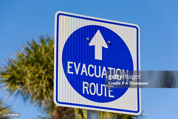 evacuation route sign, florida, usa - evacuation - fotografias e filmes do acervo