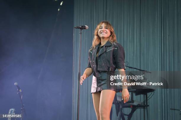 Izia performs during Rock en Seine Festival on August 27, 2022 in Saint-Cloud, France.