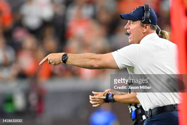 Head coach Matt Eberflus of the Chicago Bears yells to his players during the second quarter of a preseason game against the Cleveland Browns at...