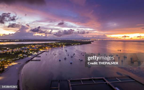 punta cana dall'aria, repubblica dominicana - foto drone - punta cana foto e immagini stock