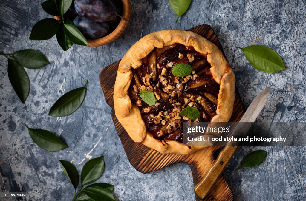 Plums and walnuts galette
