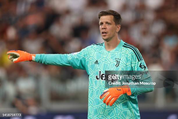 Wojciech Szczesny of Juventus reacts during the Serie A match between Juventus and AS Roma at Allianz Stadium on August 27, 2022 in Turin, Italy.