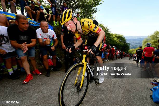 Sam Oomen of Netherlands and Team Jumbo - Visma competes while fans cheer during the 77th Tour of Spain 2022, Stage 9 a 171,4km stage from...