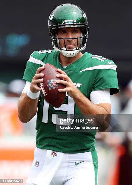 Quarterback Joe Flacco of the New York Jets warms up prior to the preseason game against the New York Giants at MetLife Stadium on August 28, 2022 in...