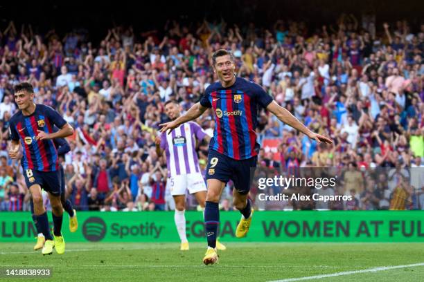 Robert Lewandowski of FC Barcelona celebrates after scoring his team's first goal during the LaLiga Santander match between FC Barcelona and Real...