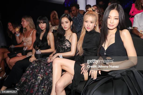 Lisa, Jisoo, Jennie and Rose of BLACKPINKat the 2022 MTV VMAs at Prudential Center on August 28, 2022 in Newark, New Jersey.