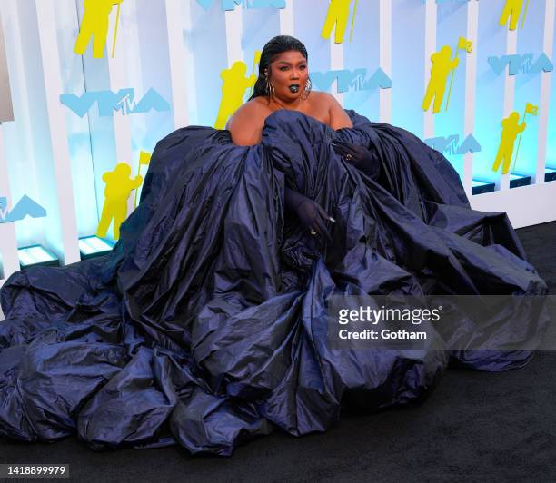 Lizzo arrives at 2022 MTV VMAs at Prudential Center on August 28, 2022 in Newark, New Jersey.