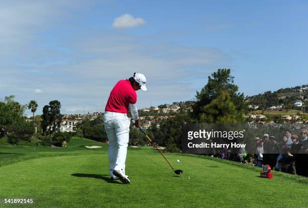 Yani Tseng of Taiwan hits a driver on the fifth hole during the fourth round of the Kia Classic at the La Costa Resort and Spa on March 25, 2012 in...