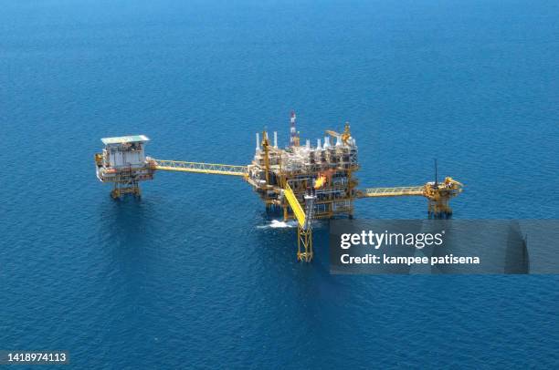 Burning Rig 803 Burning Platform Stock Photos, High-Res Pictures, and Images ...