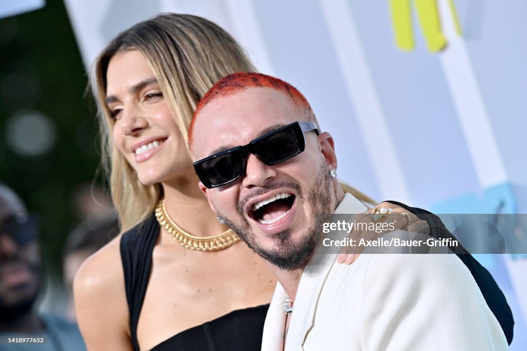 J Balvin, Valentina Ferrer & their son share adorable video