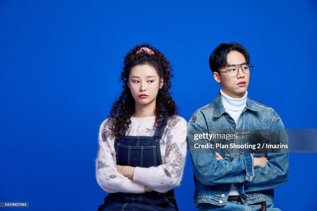Retro style, newtro, trend, youth culture, youth, young woman, 20th century style, old fashioned, fashionable, fashion, college student, perm, personality, young man, heterosexual couple, fight