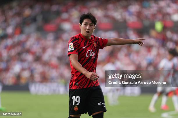 Kang In Lee of RCD Mallorca reacts during the LaLiga Santander match between Rayo Vallecano and RCD Mallorca at Campo de Futbol de Vallecas on August...