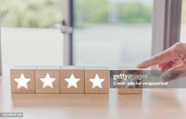 five star rating expertise, success - ranking fotografías e imágenes de stock