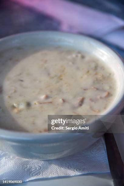 new england clam chowder - new england clam chowder stock pictures, royalty-free photos & images