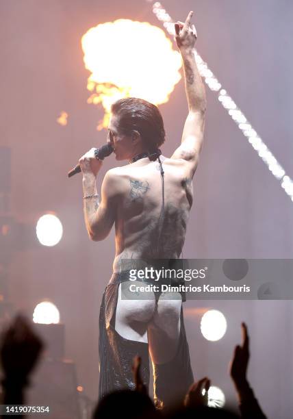 Damiano David of Måneskin performs onstage at the 2022 MTV VMAs at Prudential Center on August 28, 2022 in Newark, New Jersey.