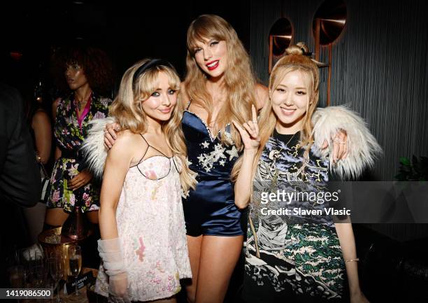 Sabrina Carpenter, Taylor Swift and Rosé attend the 2022 Republic Records VMA Afterparty at The Fleur Room on August 28, 2022 in New York City.