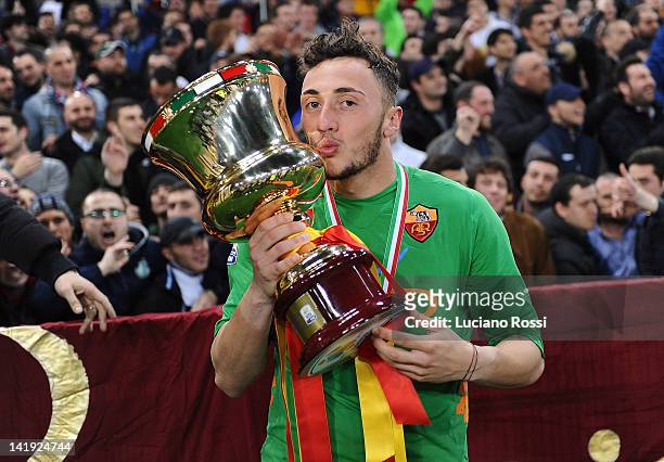 Mirko Pigliacelli of AS Roma celebrates after the Juvenile TIM Cup Final match between AS Roma and Juventus FC at Stadio Olimpico on March 22, 2012...