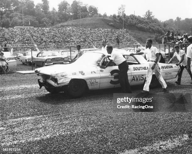 Ray Fox Pontiac Photos and Premium High Res Pictures - Getty Images