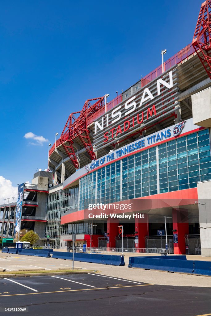 Arizona Cardinals v Tennessee Titans