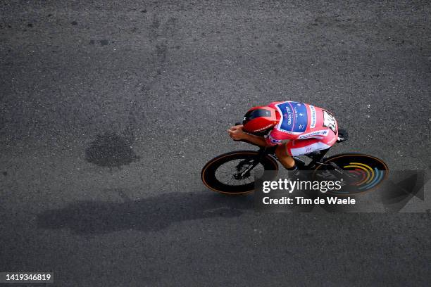 Remco Evenepoel of Belgium and Team Quick-Step - Alpha Vinyl sprints during the 77th Tour of Spain 2022, Stage 10 a 30,9km individual time trial...